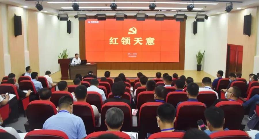 乘風(fēng)破浪 筑夢前行丨2021感謝有你，2022砥礪前行！